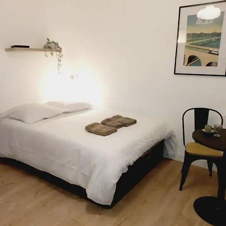 Le 29 Cuty, Wifi, A 3Min De La Gare Sncf Apartment Ажан Екстериор снимка