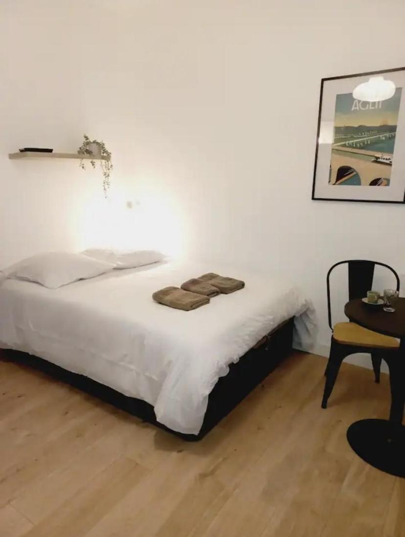 Le 29 Cuty, Wifi, A 3Min De La Gare Sncf Apartment Ажан Екстериор снимка